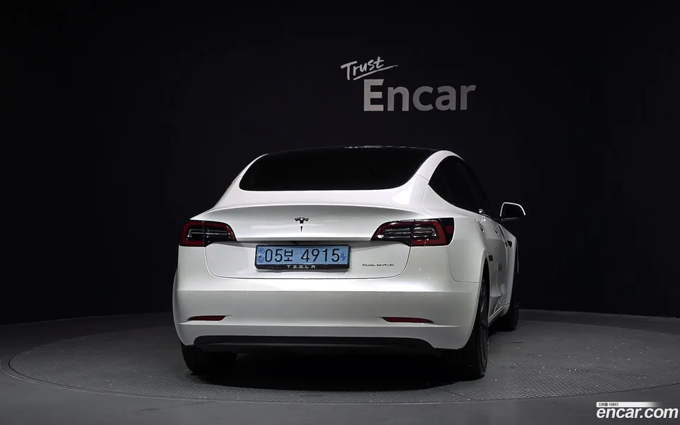 Tesla Model 3 AWD 2022 — thumbnail 4