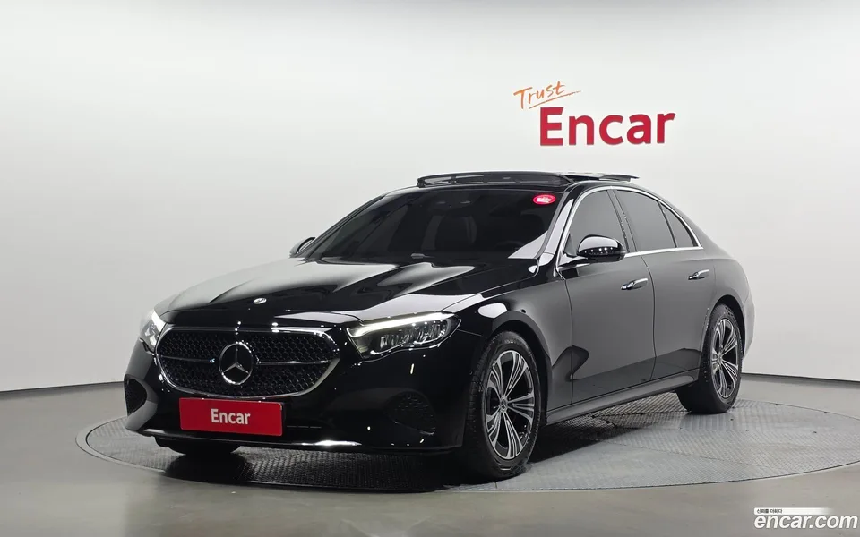 Mercedes-Benz E-Class E200 2025 — photo 1, buy with delivery to Moscow