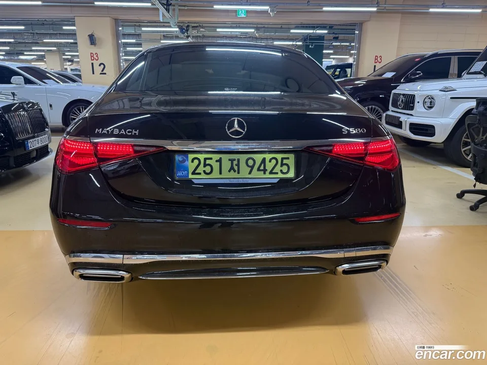 Mercedes-Benz S-Class S580 4MATIC 2025 — thumbnail 4