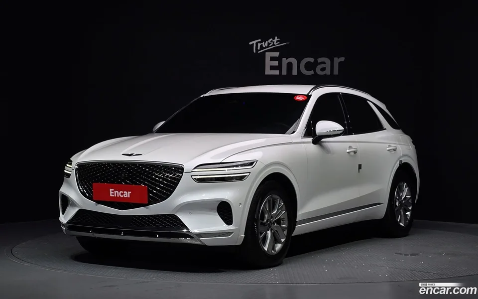 Genesis GV70 2.5T 2WD 2022 — photo 1, buy with delivery to Moscow