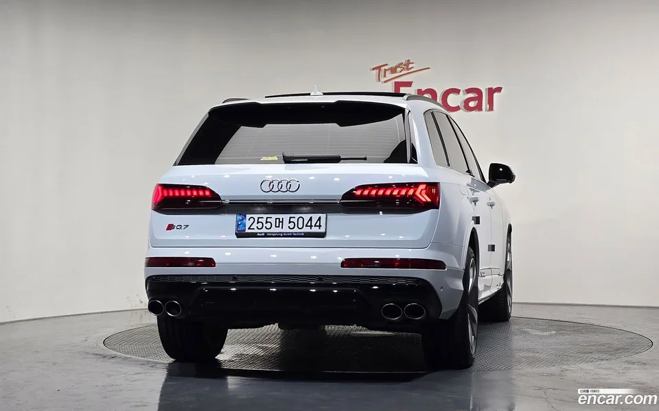 Audi SQ7 (4M) 4.0 TFSI 2023 — thumbnail 4
