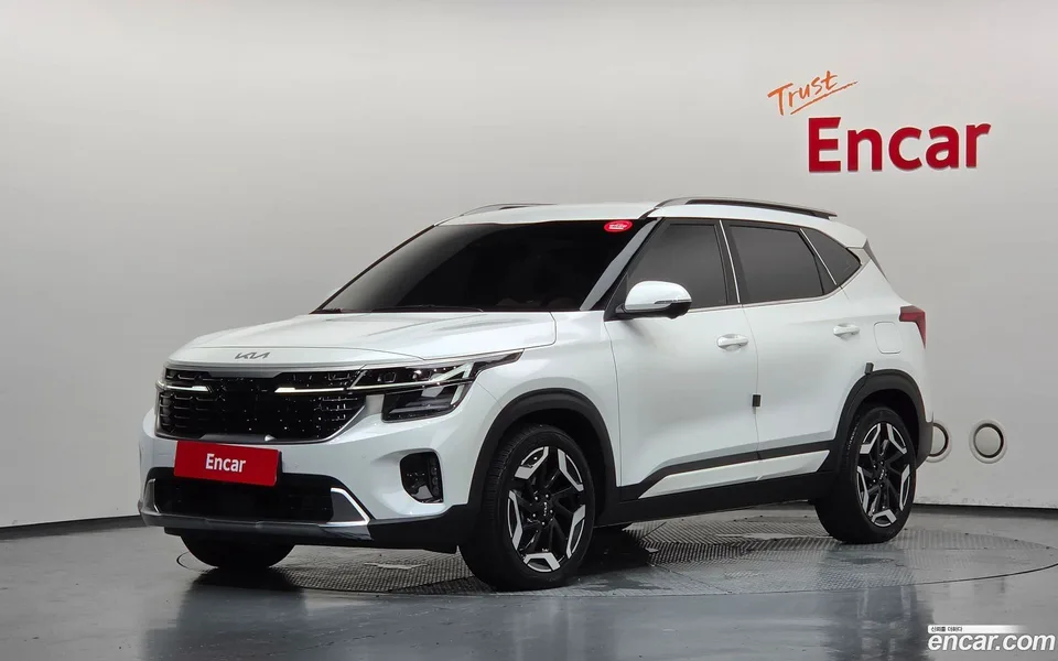 Kia Seltos 1.6 2WD 2025 — photo 1, buy with delivery to Moscow