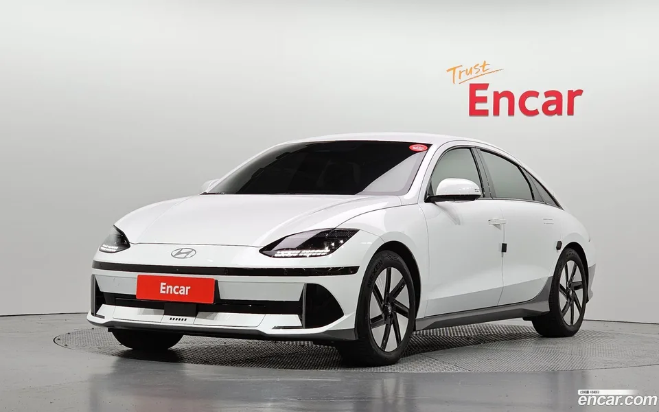 Hyundai Ioniq 6 2023 — photo 1, buy with delivery to Moscow