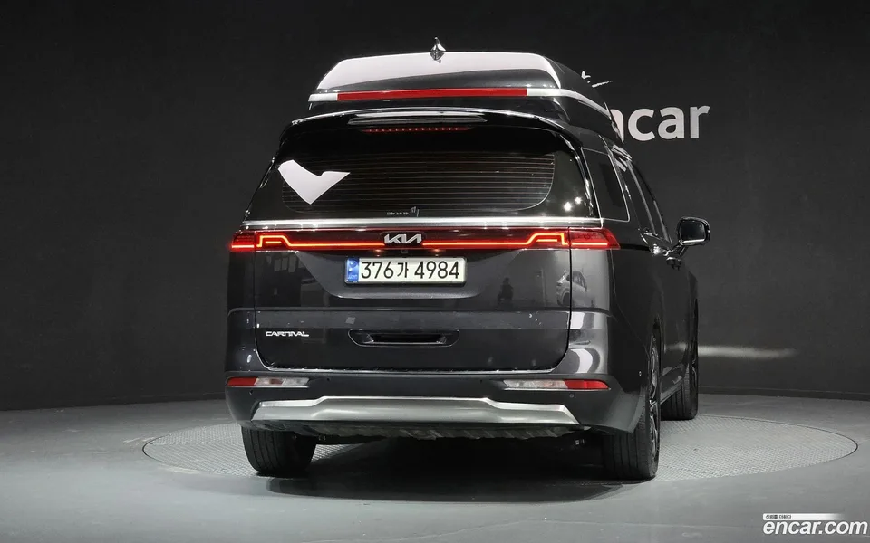 Kia Carnival 7 2022 — thumbnail 4