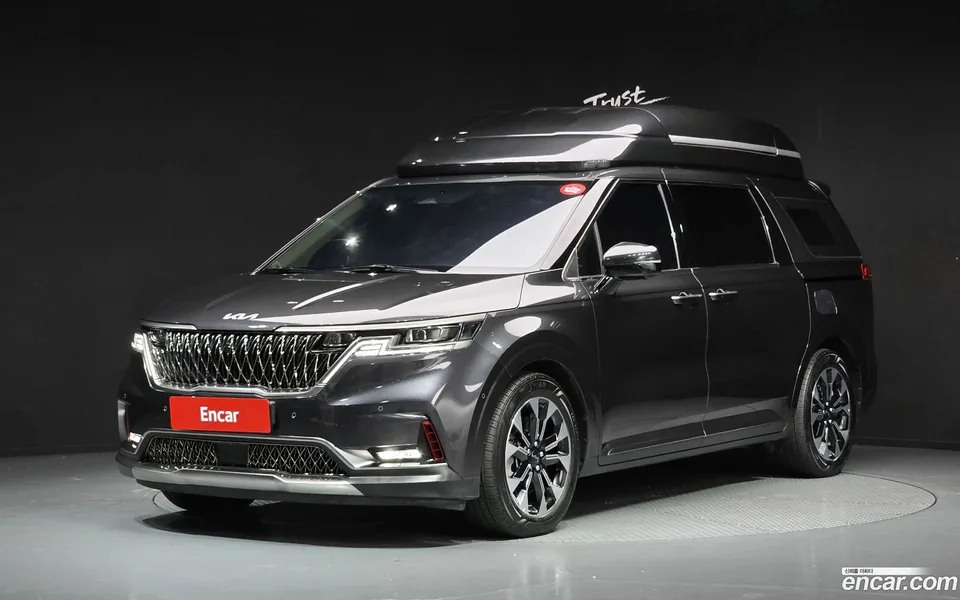 Kia Carnival 7 2022 — photo 1, buy with delivery to Moscow