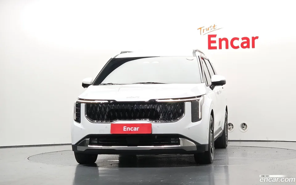 Kia Carnival 9 2024 — thumbnail 3