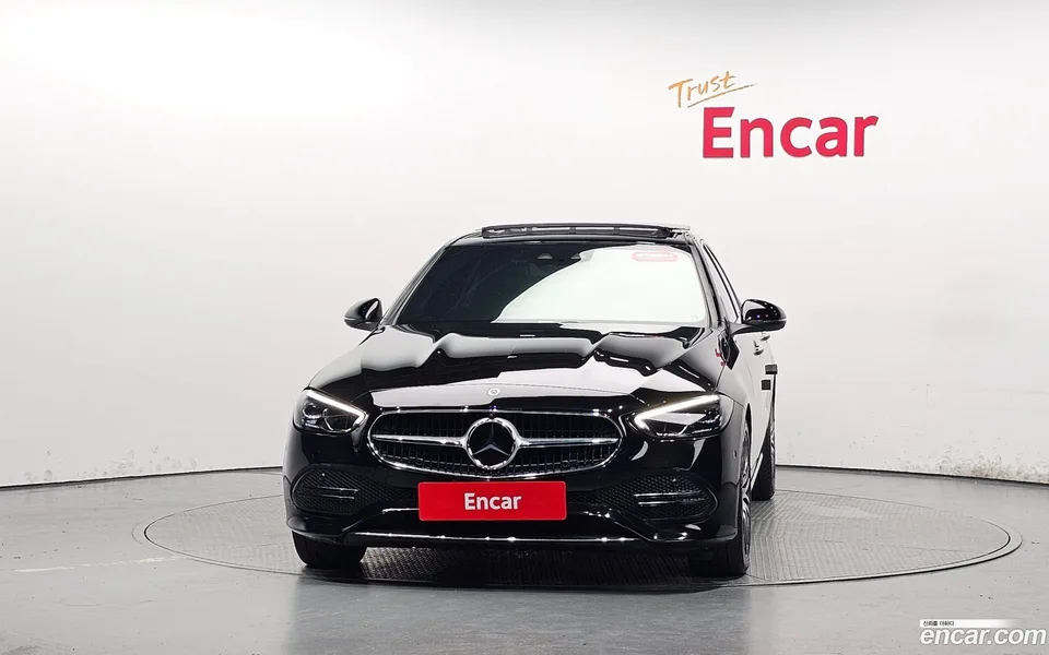 Mercedes-Benz C-Class C300 4MATIC 2024 — thumbnail 3