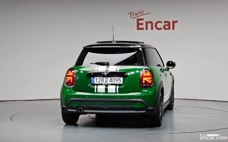 MINI Cooper 2023 — thumbnail 4