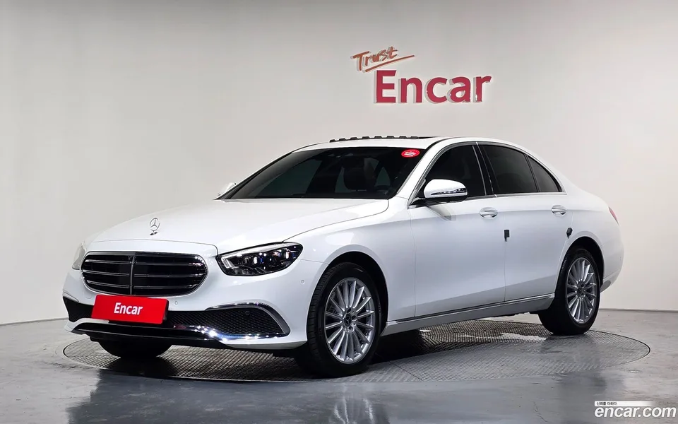 Mercedes-Benz E-Class E220d 4MATIC 2023 — photo 1, buy with delivery to Moscow