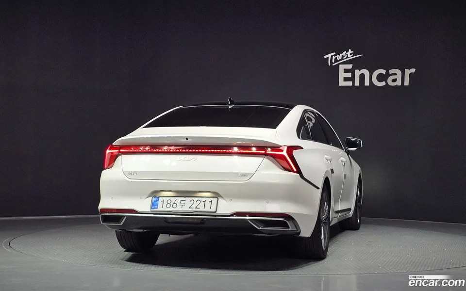 Kia K8 Hybrid 2023 — thumbnail 4