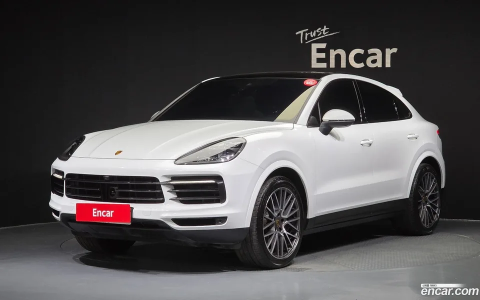 Porsche Cayenne 3.0 2022 — photo 1, buy with delivery to Moscow