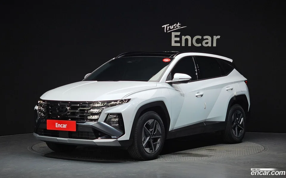Hyundai Tucson Hybrid NX4 HEV 1.6 2WD 2025 — photo 1, buy with delivery to Moscow