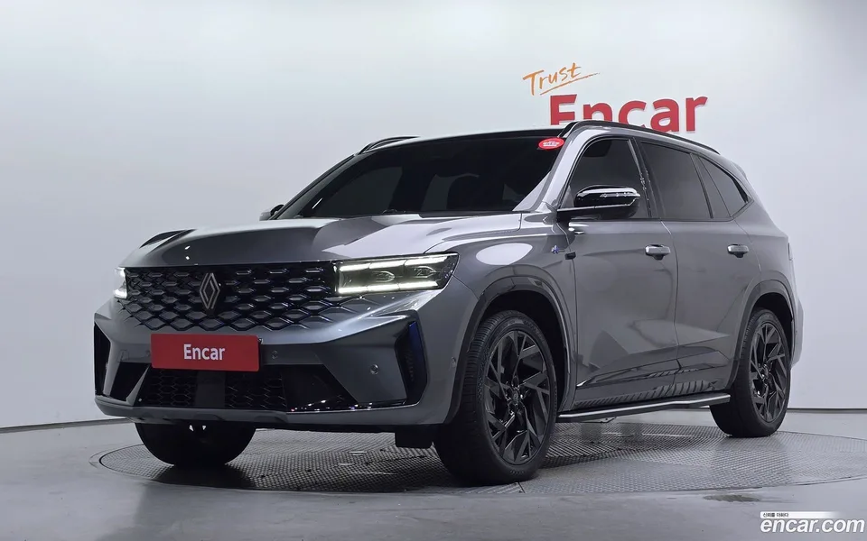 Renault Samsung Grand Koleos 1.5 E-TECH 2WD 2025 — photo 1, buy with delivery to Moscow