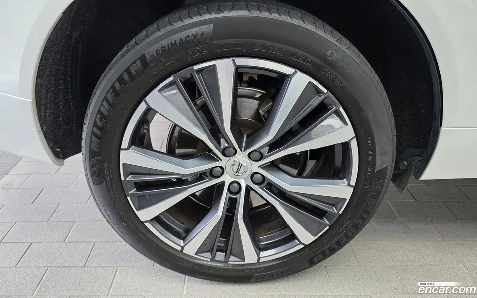 Volvo XC60 B6 2022 — thumbnail 5
