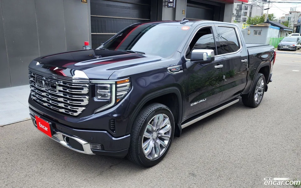 GMC Sierra -X 2023 — photo 1, buy with delivery to Moscow