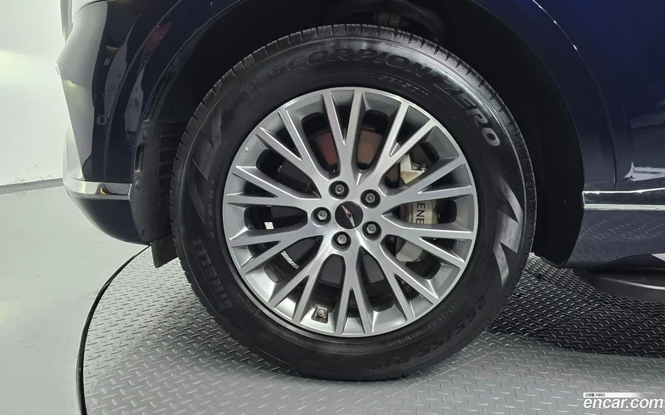 Genesis GV80 2.5T 2WD 2024 — thumbnail 2