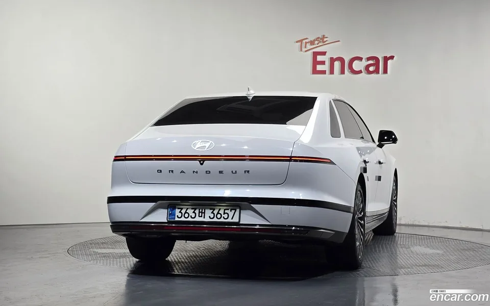 Hyundai Grandeur Hybrid 2024 — миниатюра 4