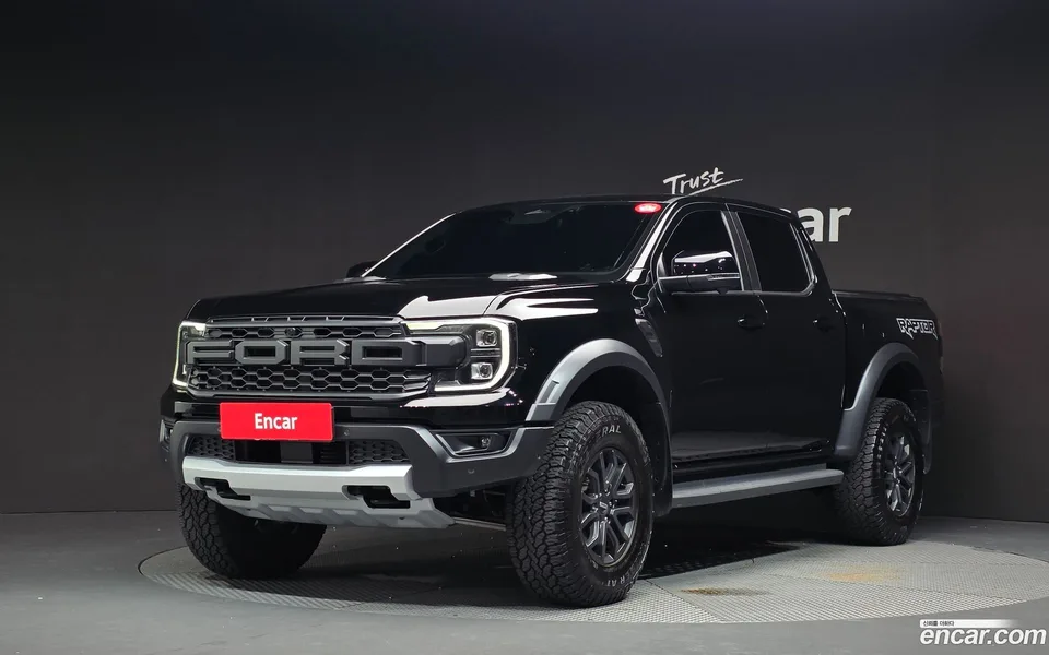 Ford Ranger 2.0 2024 — photo 1, buy with delivery to Moscow