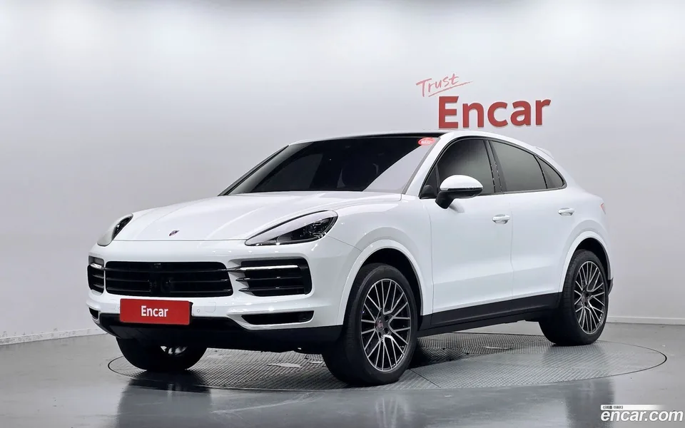 Porsche Cayenne 3.0 2022 — photo 1, buy with delivery to Moscow