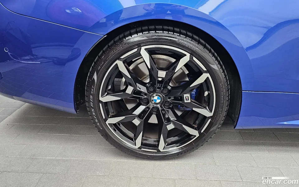 BMW 4 Series 420i M 2024 — thumbnail 2