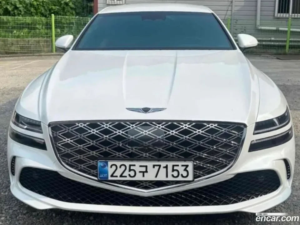 Genesis G80 2.5 AWD 2025 — photo 1, buy with delivery to Moscow