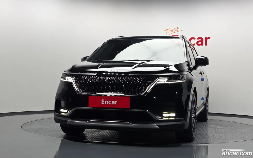 Kia Carnival 9 2022 — thumbnail 3