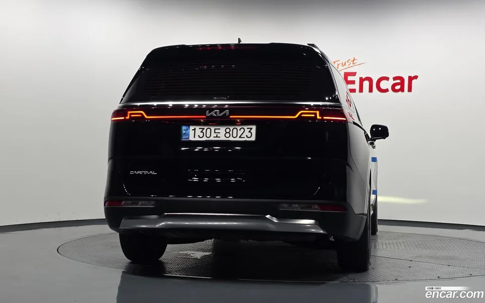 Kia Carnival 9 2022 — thumbnail 4