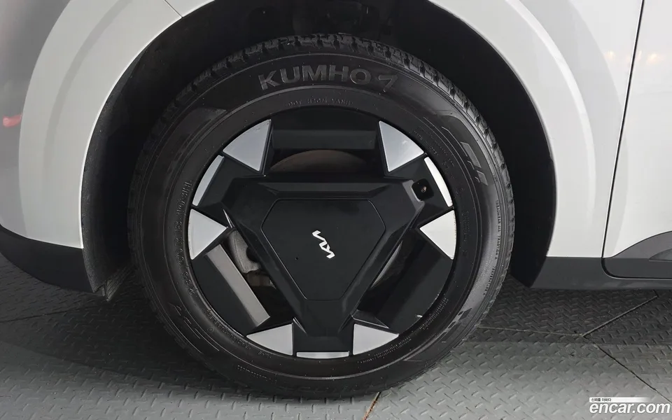 Kia Carnival HEV 9 2024 — thumbnail 2