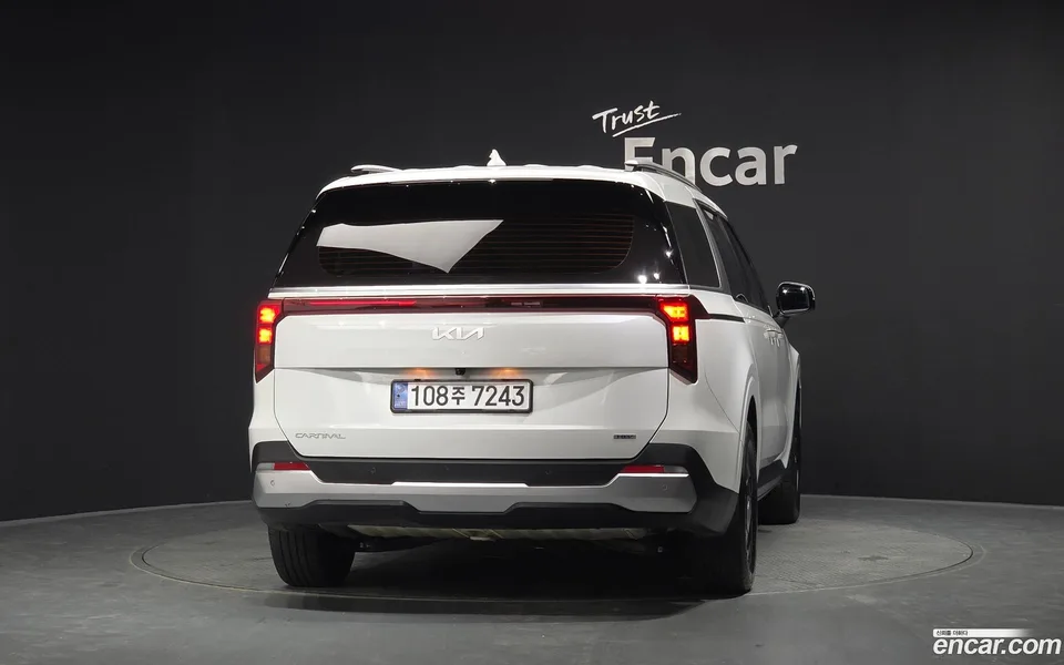 Kia Carnival HEV 9 2024 — thumbnail 4
