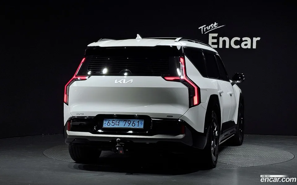 Kia EV9 4WD 2024 — thumbnail 4