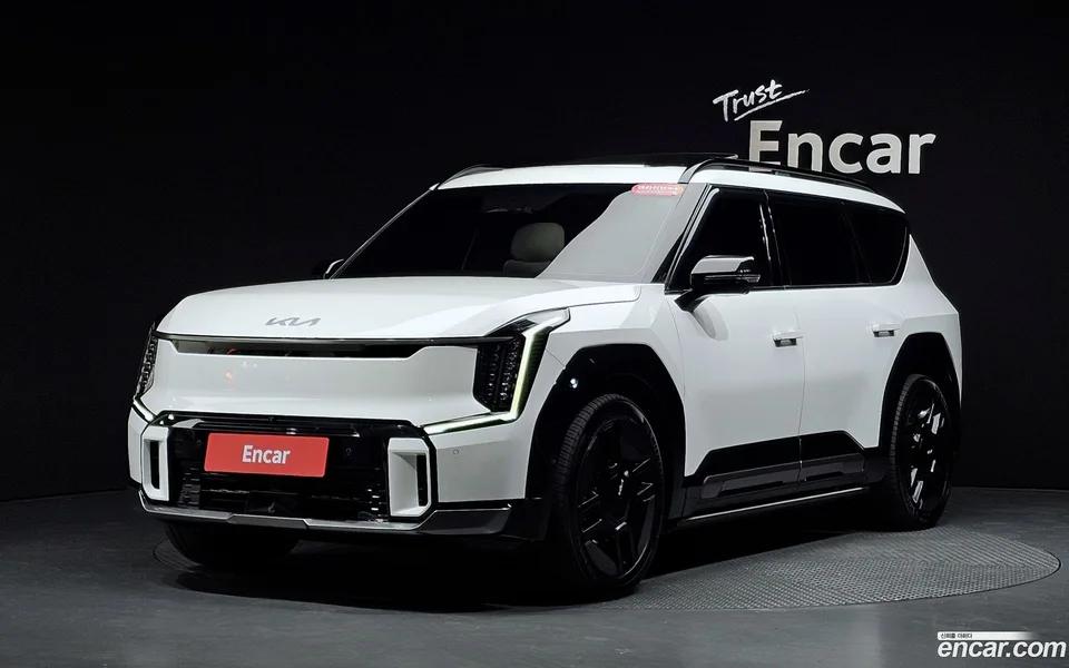 Kia EV9 4WD 2024 — photo 1, buy with delivery to Moscow