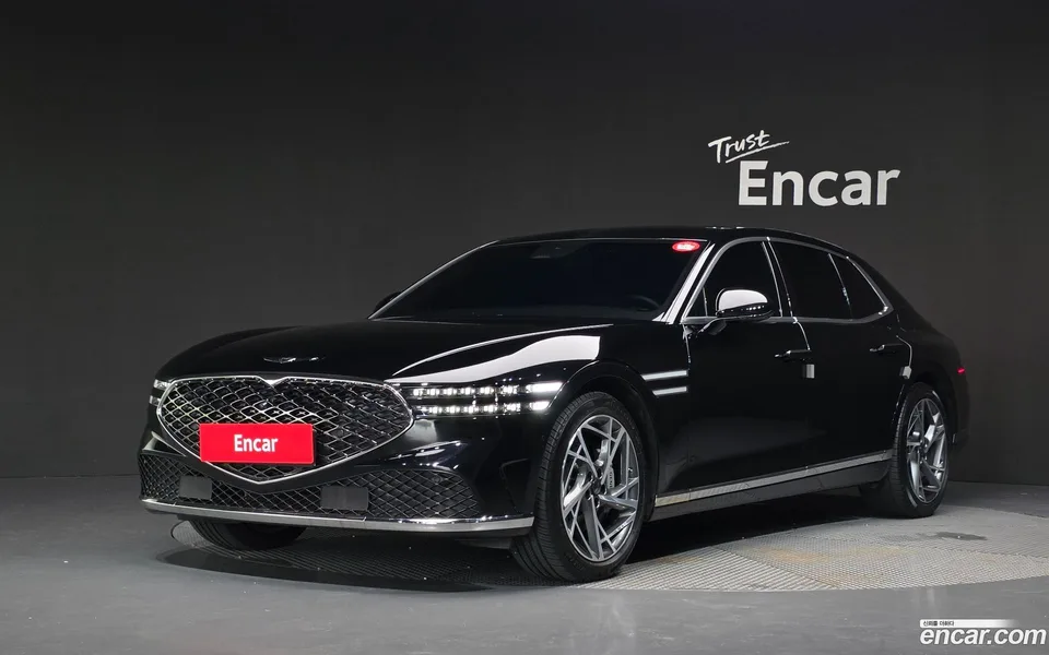 Genesis G90 3.5 AWD 2022 — photo 1, buy with delivery to Moscow