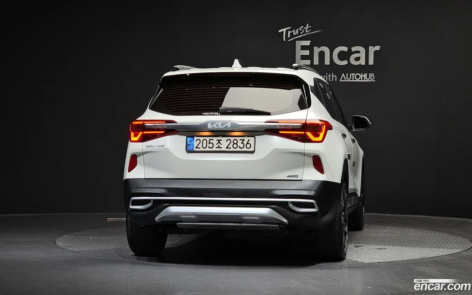 Kia Seltos 1.6 4WD 2022 — thumbnail 4