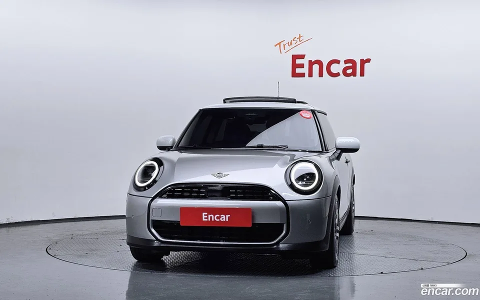 MINI Cooper C 2025 — thumbnail 3