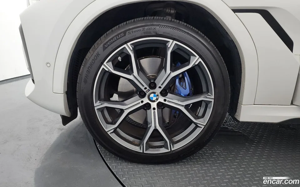 BMW X6 xDrive30d M 2022 — thumbnail 2