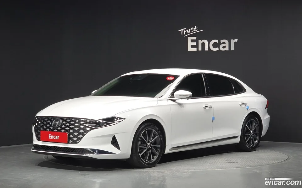Hyundai Grandeur IG 2.5 2022 — photo 1, buy with delivery to Moscow