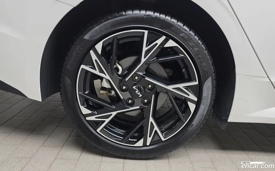 Kia K5 2.0 2024 — thumbnail 2