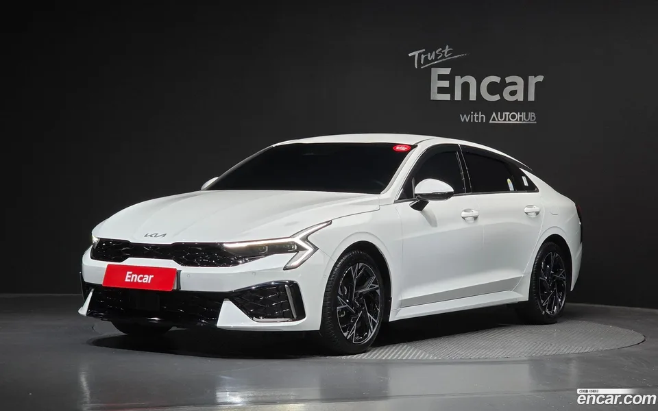 Kia K5 2.0 2024 — photo 1, buy with delivery to Moscow