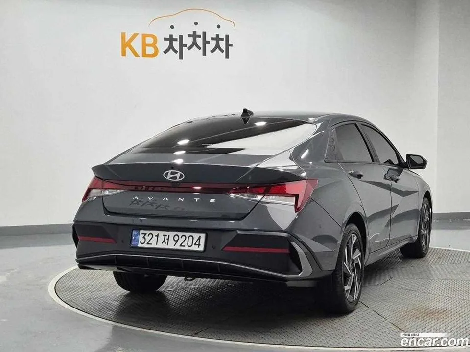 Hyundai Avante CN7 1.6 2024 — thumbnail 3
