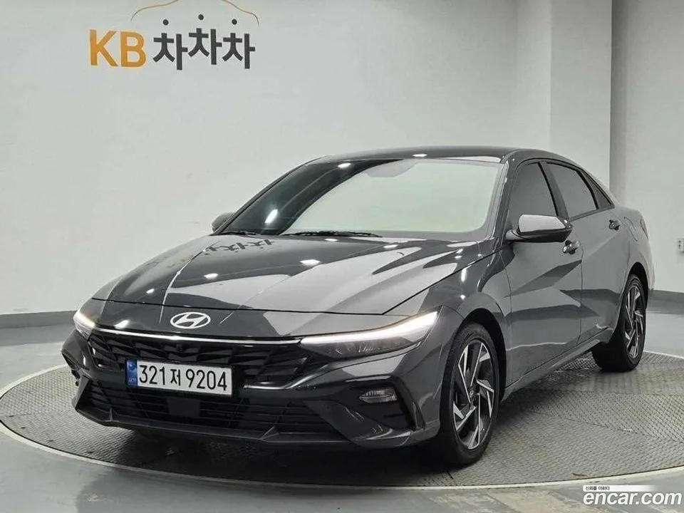 Hyundai Avante CN7 1.6 2024 — photo 1, buy with delivery to Moscow