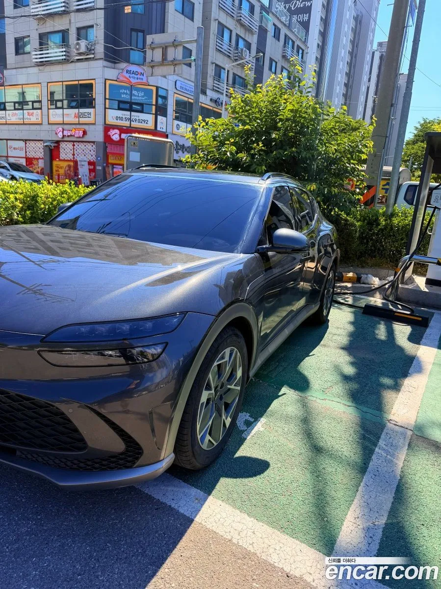 Genesis GV60 2023 — thumbnail 3