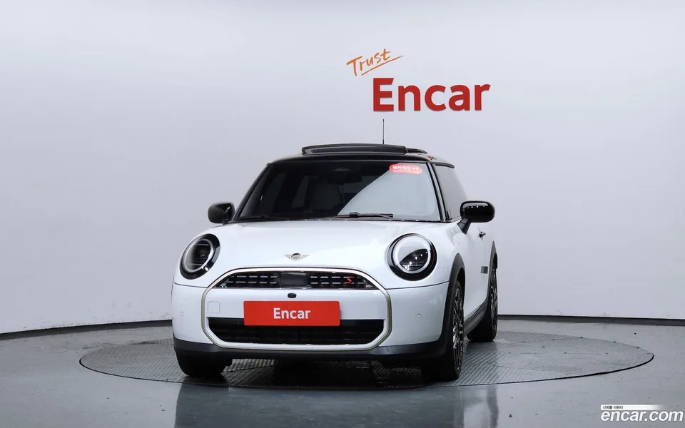 MINI Cooper S 2024 — thumbnail 3