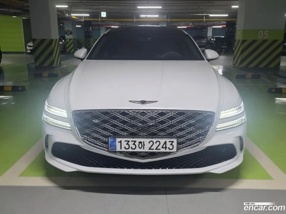 Genesis G80 2.5 2WD 2025 — photo 1, buy with delivery to Moscow