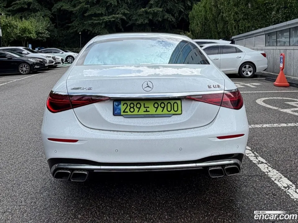 Mercedes-Benz S-Class AMG S63 E 4MATIC 2026 — thumbnail 2