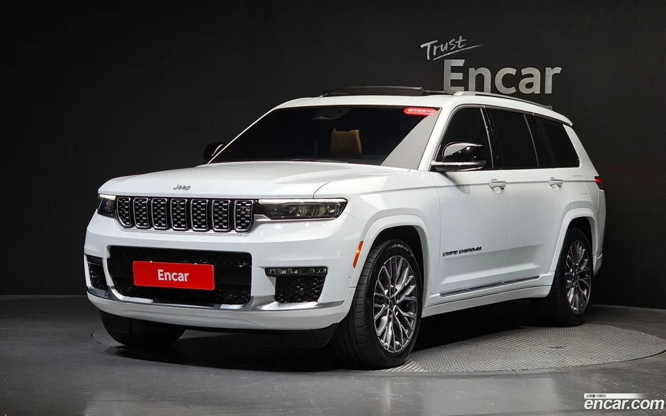 Jeep Grand Cherokee L 3.6 2023 — photo 1, buy with delivery to Moscow
