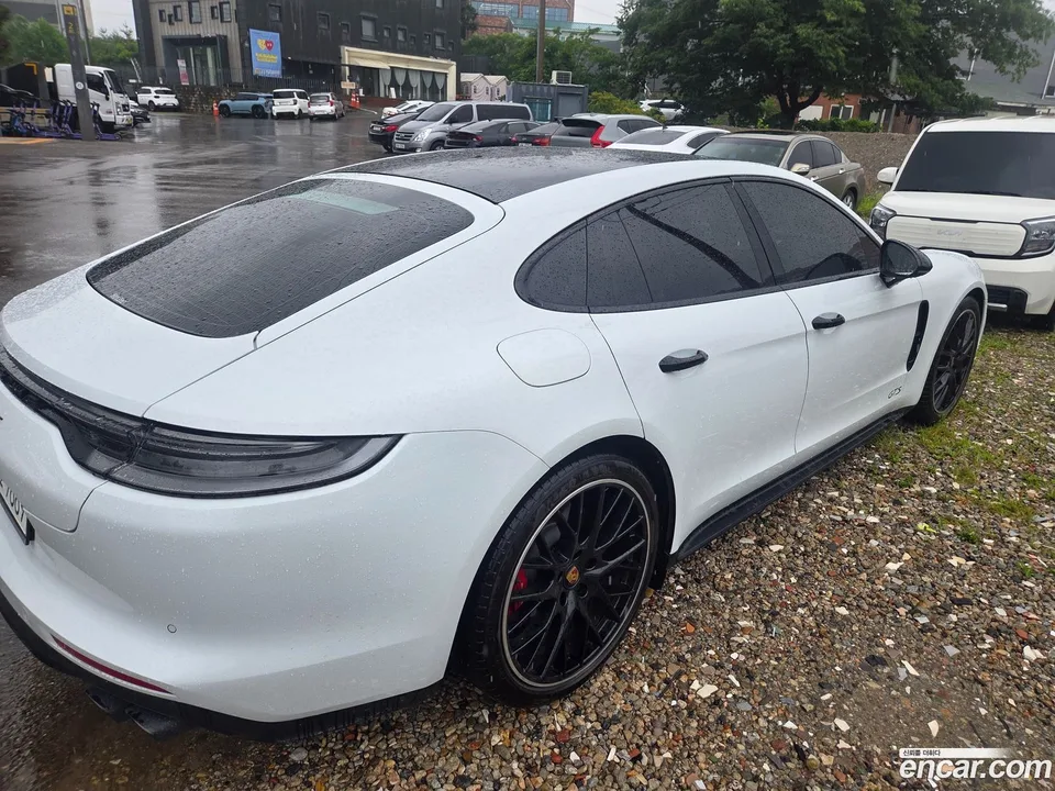 Porsche Panamera (971) 4.0 GTS 2023 — thumbnail 4