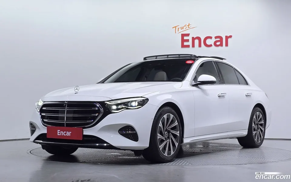 Mercedes-Benz E-Class 2024
