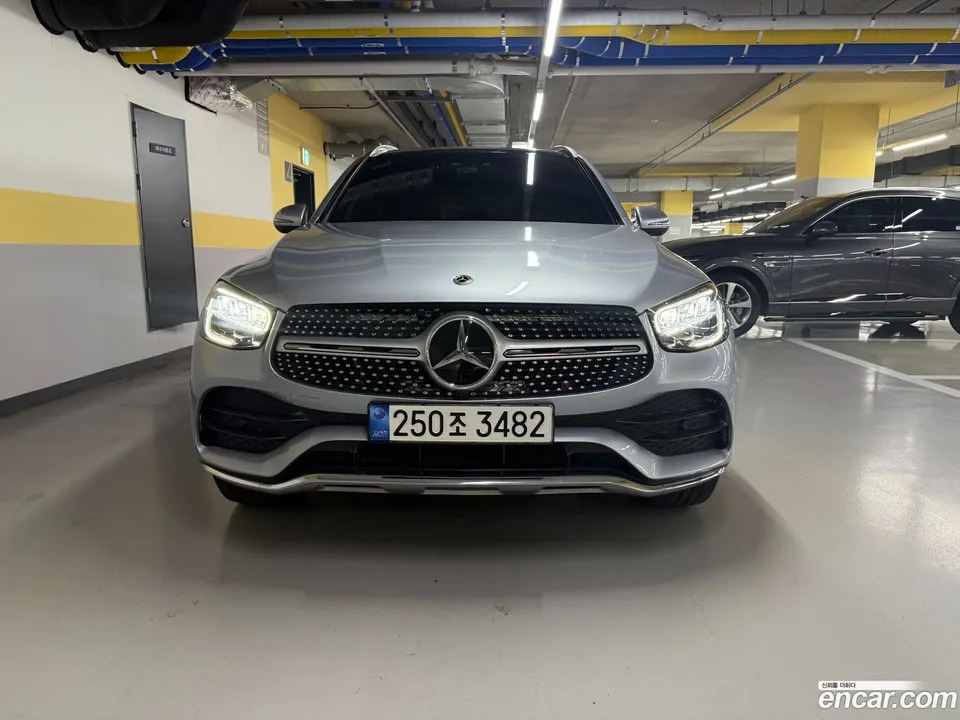 Mercedes-Benz GLC-Class GLC300 4MATIC 2022 — миниатюра 3