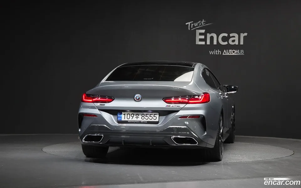 BMW 8 Series M850i xDrive 2023 — миниатюра 4
