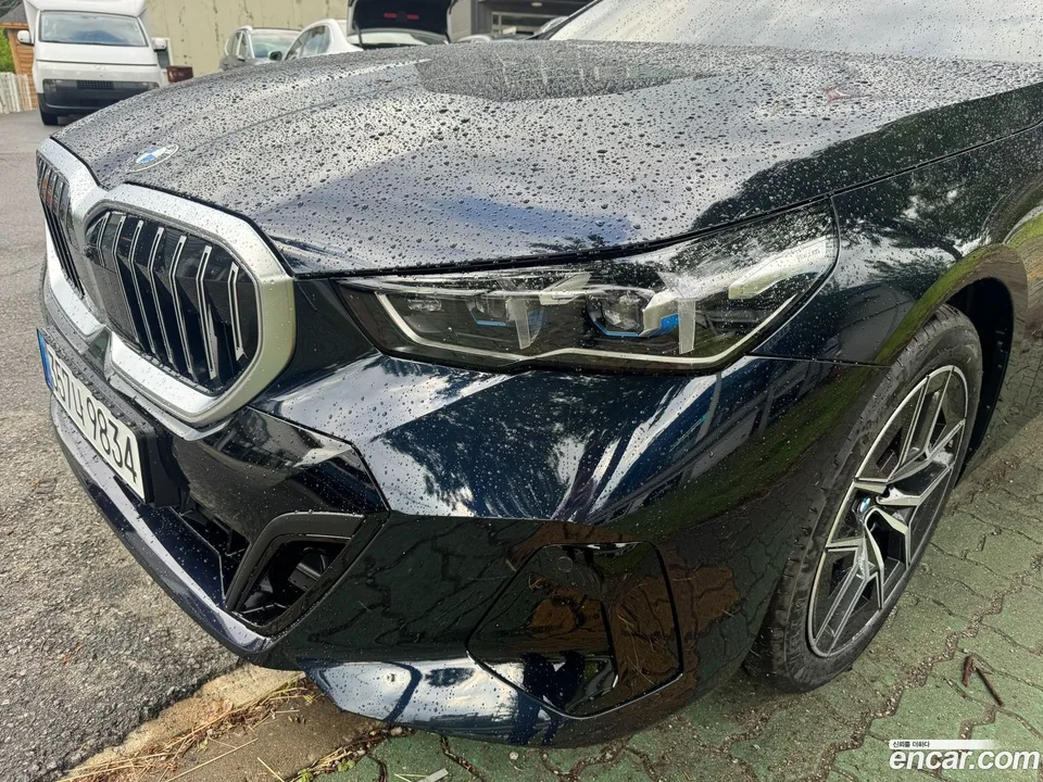 BMW 5 Series 520i M 2026 — photo 1, buy with delivery to Moscow
